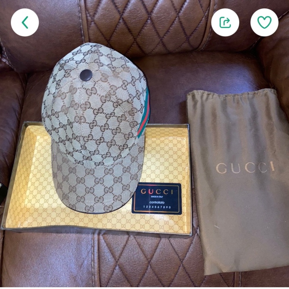 Gucci hat and heart keychain SOLD